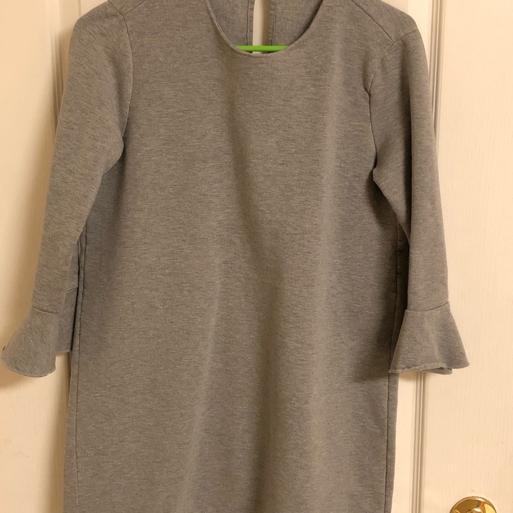 Zara W and B sweatshirt